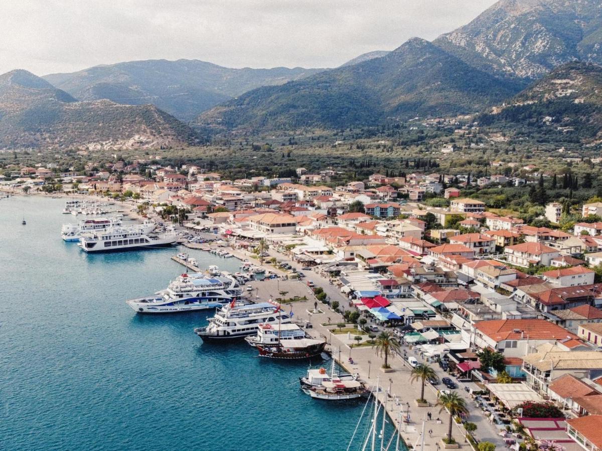 Mella Roa - Teal * Nydri (Lefkada)